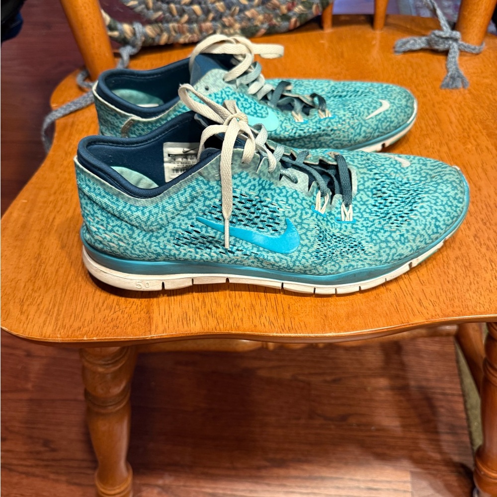 Nike Teal and White Athletic Sneakers